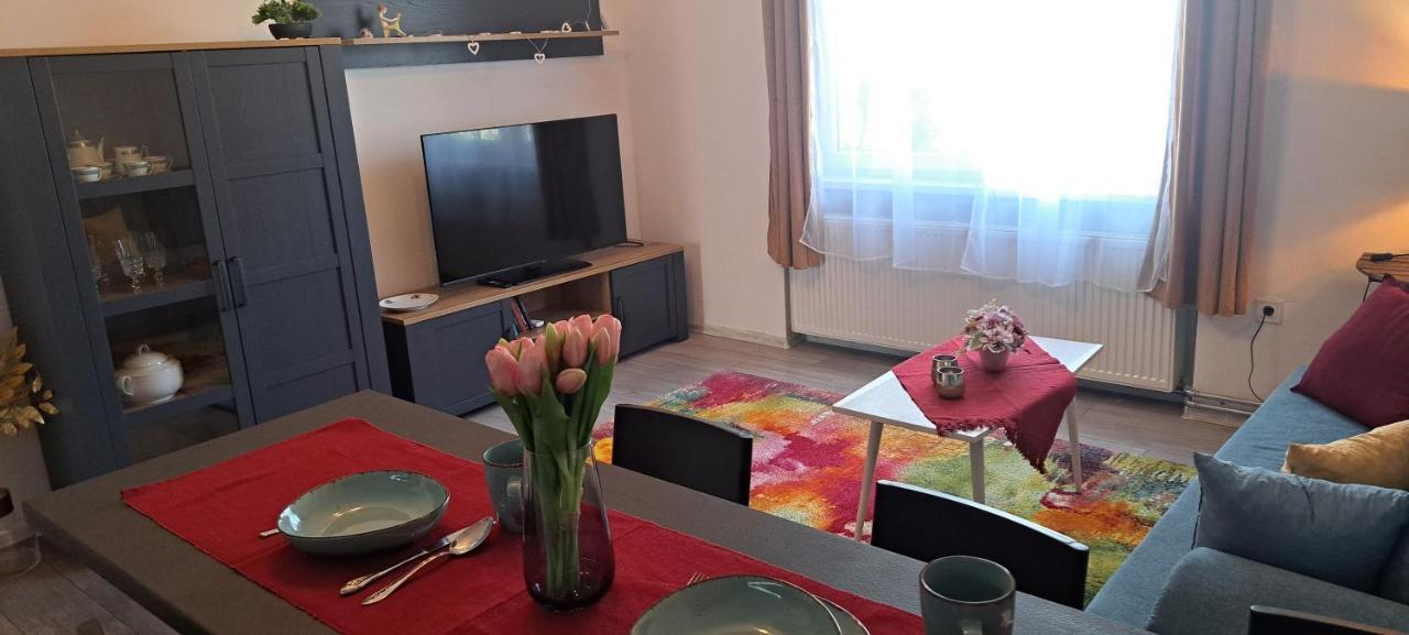 塞格德Napraforgo Apartman公寓 外观 照片